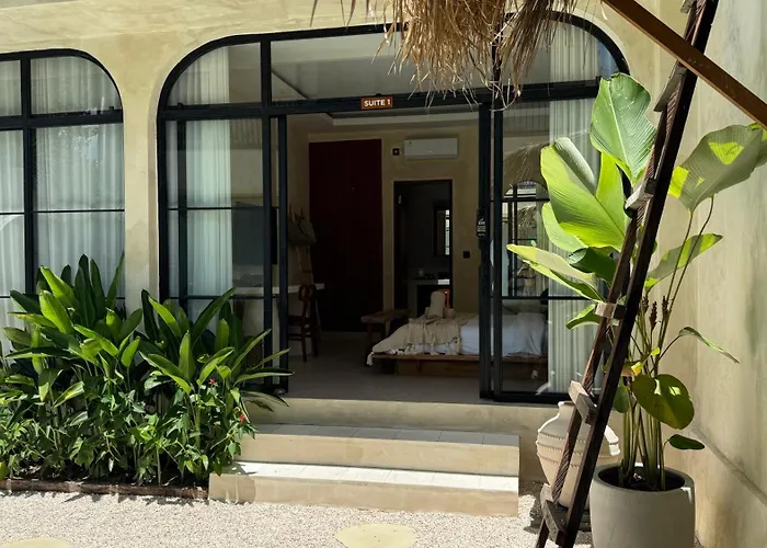 Casa Mewali